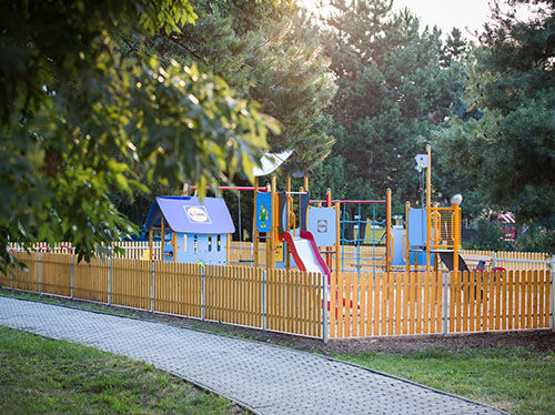 Rákosníčkovo dětské hřiště
